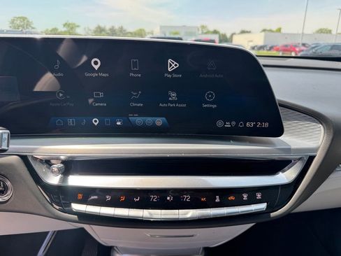 Used 2024 Cadillac Lyriq Luxury AWD/4WD image 20