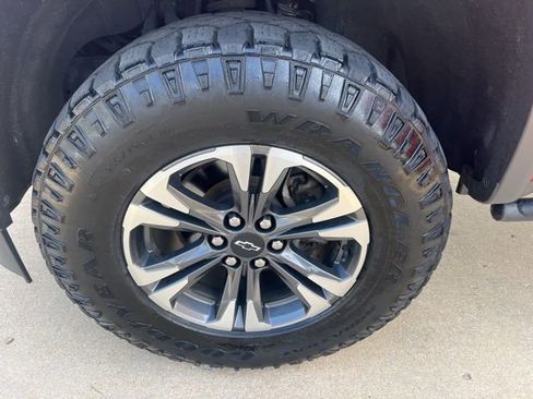 Used 2021 Chevrolet Colorado Z71 image 15