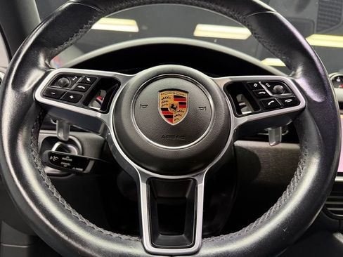 Used 2020 Porsche Cayenne AWD/4WD image 22