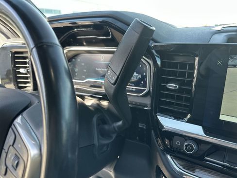 Used 2023 Chevrolet Silverado 1500 LT AWD/4WD image 15