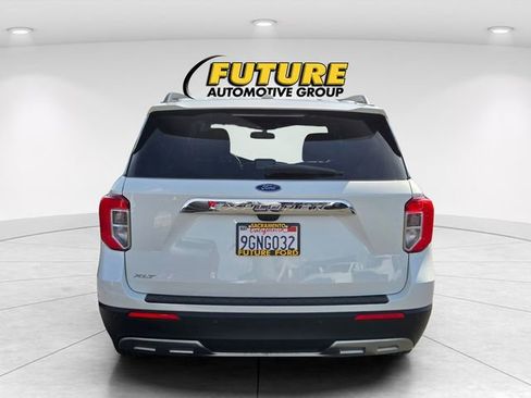 Certified 2023 Ford Explorer XLT w/ Equipment Group 202A image 5