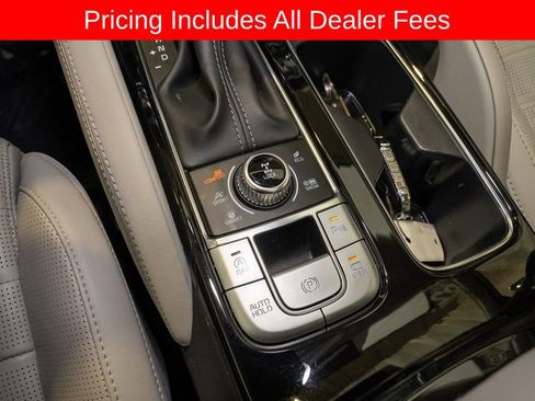Used 2022 Kia Telluride SX w/ SX Prestige Package AWD/4WD image 21