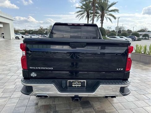 Used 2022 Chevrolet Silverado 1500 LTZ w/ LTZ Premium Package image 3
