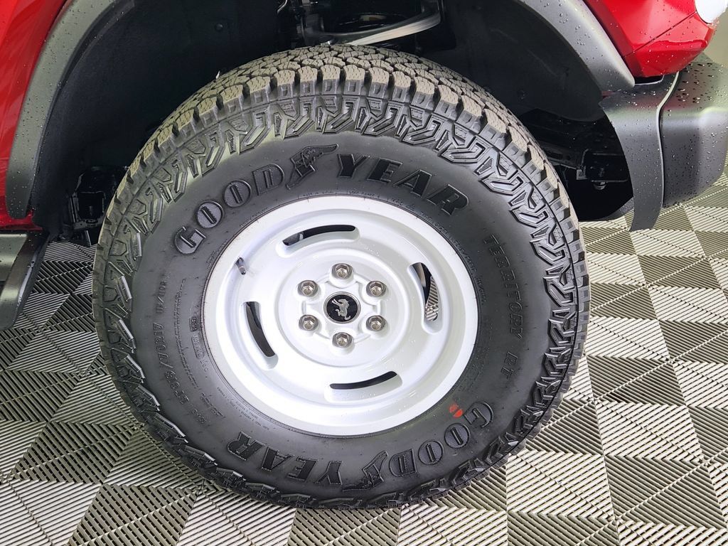 New 2026 Ford Bronco Heritage Edition AWD/4WD image 9