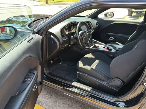 Used 2022 Dodge Challenger GT RWD image 22