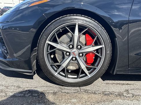 Used 2023 Chevrolet Corvette Stingray w/ Z51 Performance Package image 6
