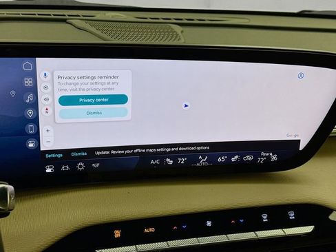 Used 2025 Buick Enclave Preferred image 14