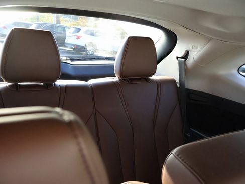 Used 2024 Acura MDX SH-AWD w/ Technology Package image 13