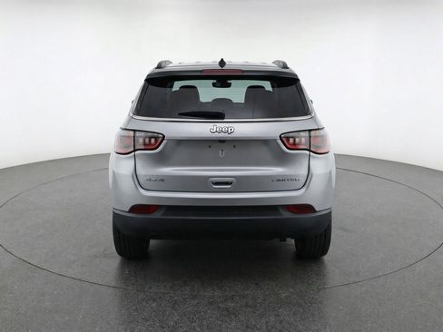 Used 2025 Jeep Compass Limited AWD/4WD image 7