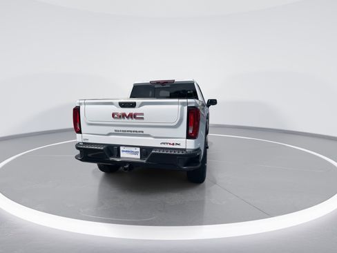 Used 2024 GMC Sierra 1500 AT4X image 8