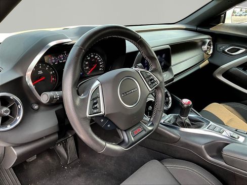 Used 2021 Chevrolet Camaro SS RWD image 13