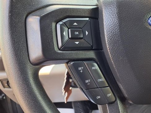 Used 2022 Ford F350 XLT image 47