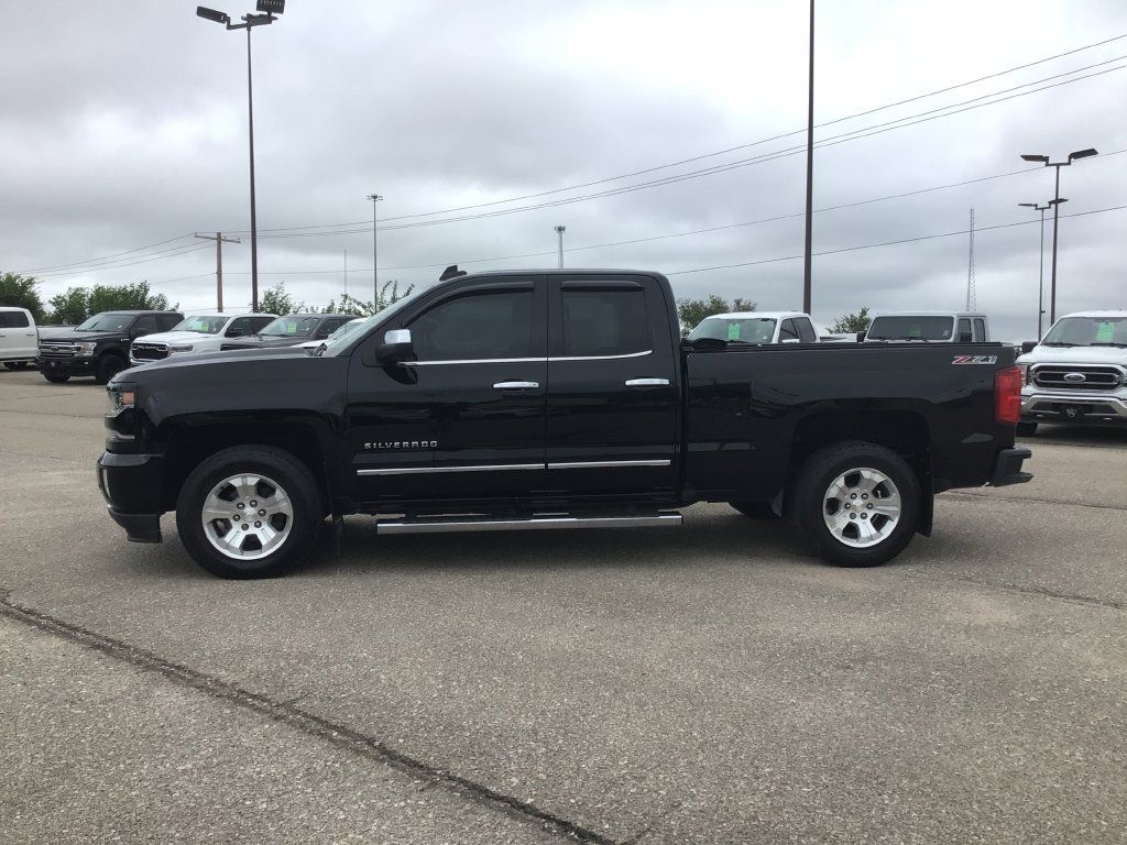 Used 2017 Chevrolet Silverado 1500 LTZ Z71 w/ LTZ Plus Package AWD/4WD image 3