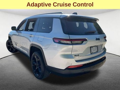 Used 2024 Jeep Grand Cherokee L Limited w/ Black Appearance Package AWD/4WD image 10