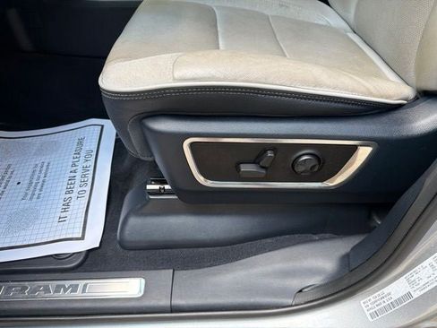 Used 2024 RAM 1500 Limited AWD/4WD image 10