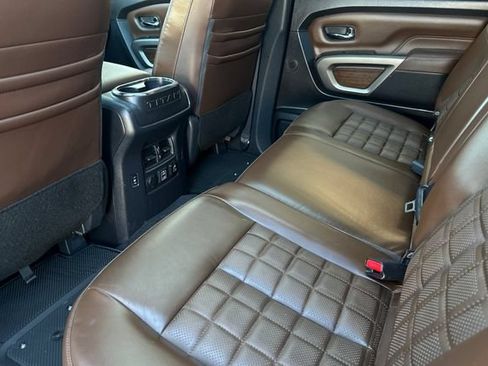 Used 2020 Nissan Titan Platinum Reserve w/ Moonroof Package RWD image 13