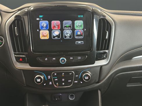 Used 2019 Chevrolet Traverse LT AWD/4WD image 13