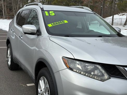 Used 2015 Nissan Rogue SV w/ SV Premium Package image 13