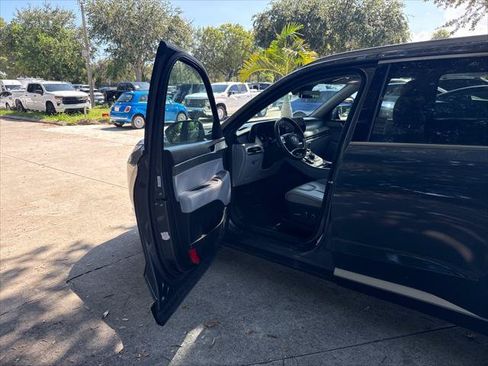 Used 2025 Hyundai Palisade SEL FWD image 10