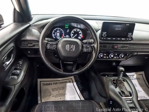 Used 2025 Honda HR-V Sport image 17