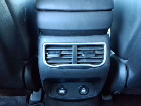 Used 2023 Hyundai Santa Fe SEL w/ Premium Package image 17