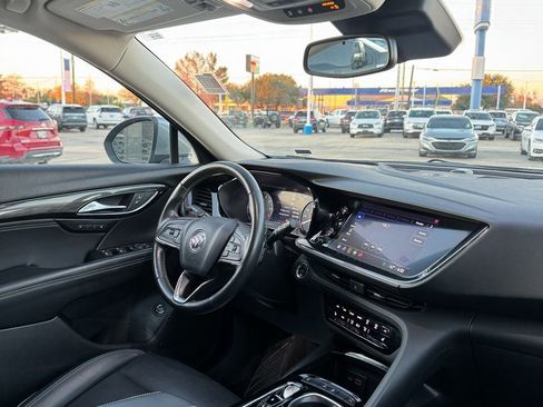 Used 2023 Buick Envision Essence image 10