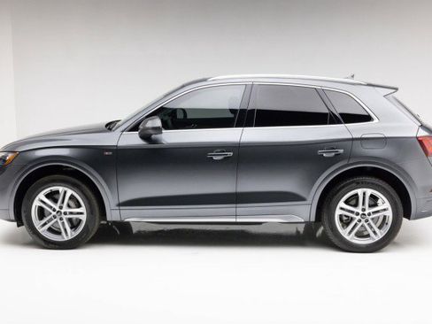 Used 2021 Audi Q5 e Premium w/ Convenience Package image 9