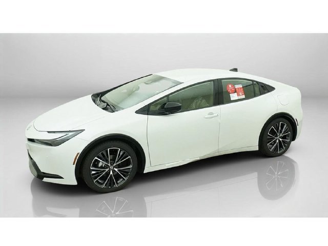New 2027 Toyota Prius XLE FWD image 2