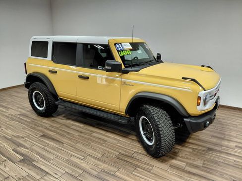 Certified 2023 Ford Bronco Heritage Edition AWD/4WD image 19