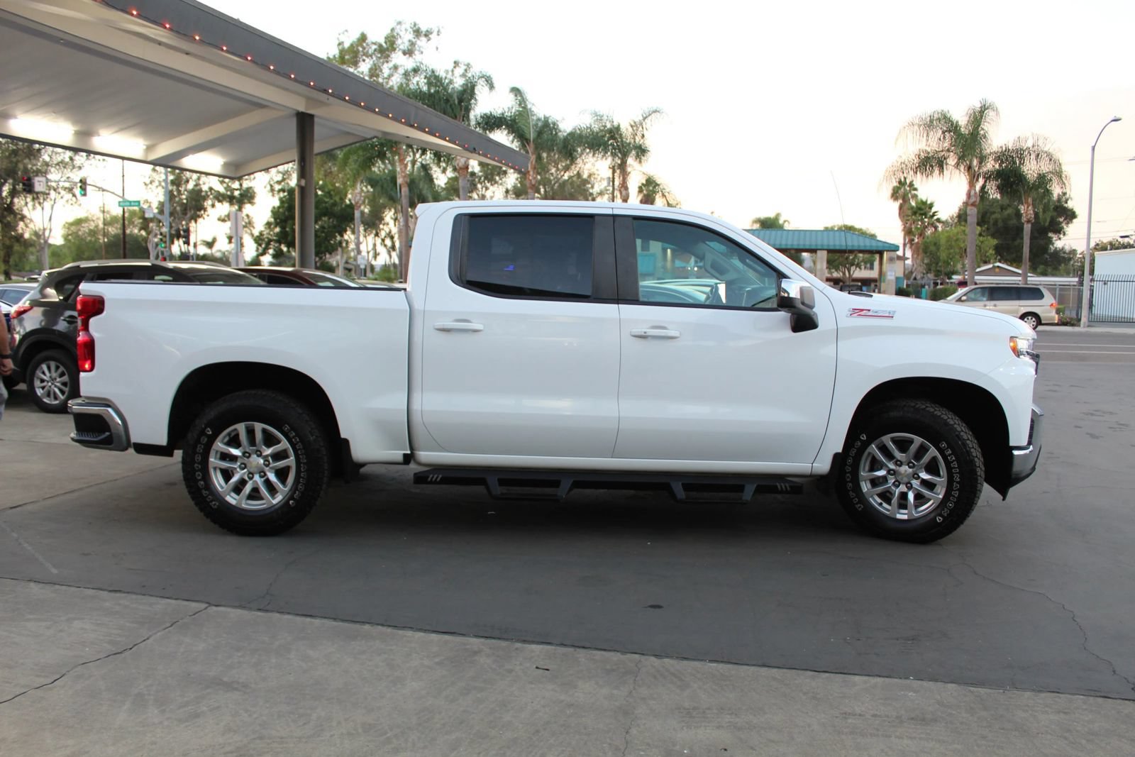 Used 2020 Chevrolet Silverado 1500 LT w/ All-Star Edition AWD/4WD image 6