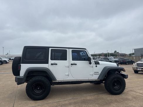 Used 2017 Jeep Wrangler Unlimited Sport AWD/4WD image 24