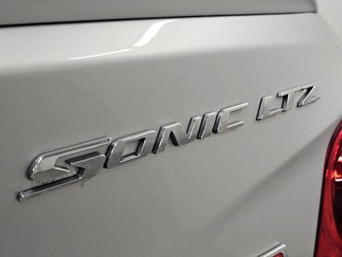 Used 2015 Chevrolet Sonic LTZ FWD image 24