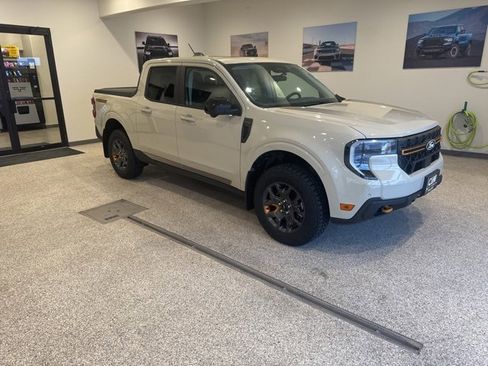 Used 2025 Ford Maverick Tremor image 1