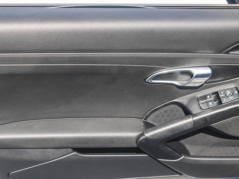 Used 2025 Porsche 718 Boxster image 26