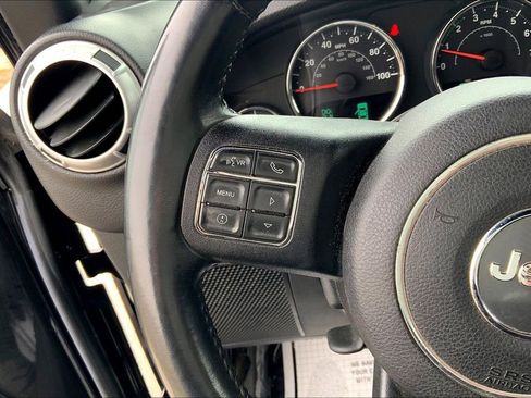 Used 2016 Jeep Wrangler Unlimited Sahara w/ Connectivity Group image 12