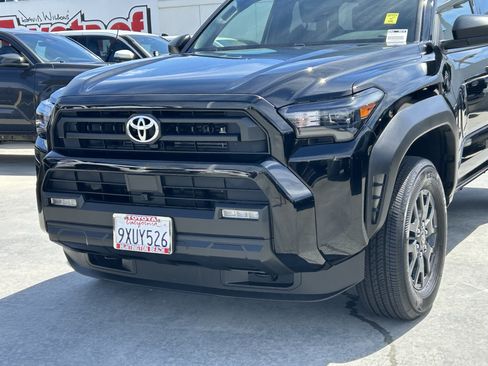 Certified 2026 Toyota 4Runner SR5 AWD/4WD image 7