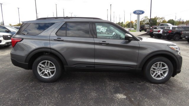 Used 2026 Ford Explorer Active AWD/4WD image 9