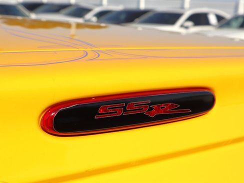 Used 2003 Chevrolet SSR w/ Preferred Equipment Group image 26