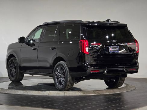 New 2025 Ford Expedition Platinum w/ Stealth Performance Package image 8