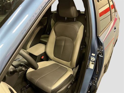 Used 2025 Subaru Forester Limited image 20