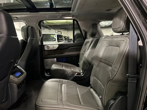 Used 2022 Lincoln Navigator L Black Label AWD/4WD image 22