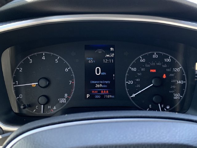 Used 2025 Toyota Corolla SE w/ SE Package FWD image 20