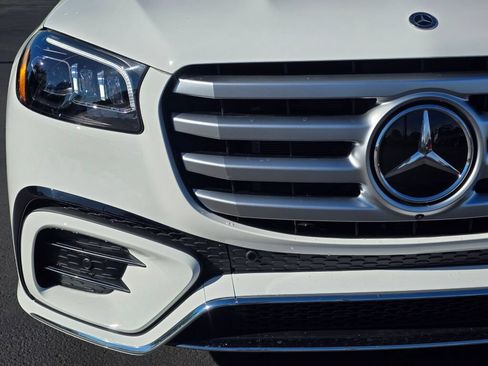New 2026 Mercedes-Benz GLS 450 4MATIC image 34