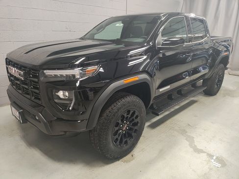 New 2026 GMC Canyon Elevation w/ Convenience Package image 16