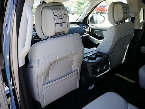 New 2027 Ford Expedition Platinum AWD/4WD image 14