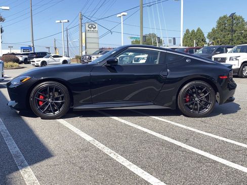 Used 2024 Nissan Z Performance w/ Floor Mat Package image 2