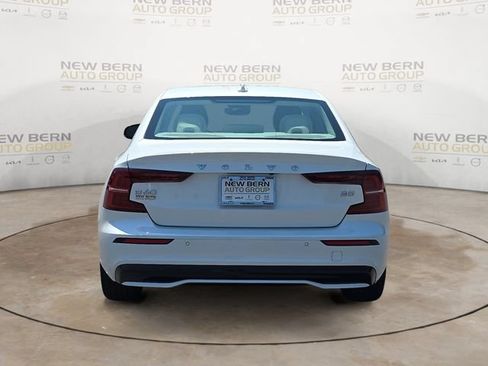 Certified 2025 Volvo S60 B5 Core FWD image 4