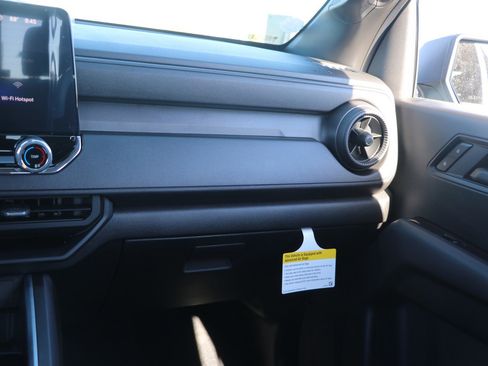 New 2026 Chevrolet Colorado W/T image 27