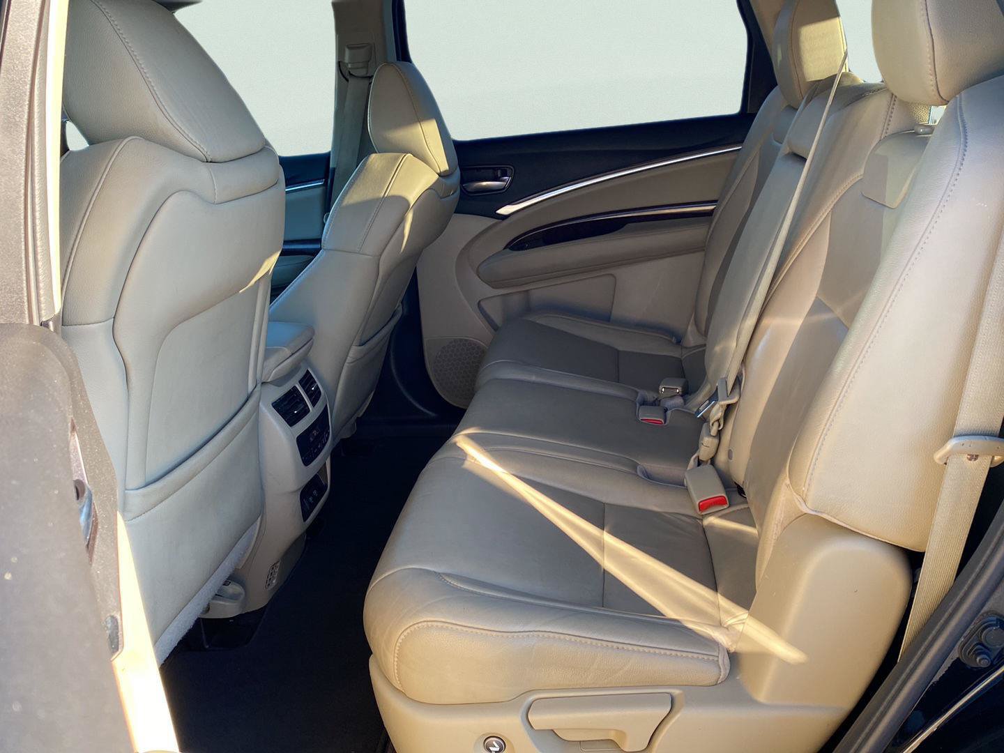 Used 2018 Acura MDX FWD image 27