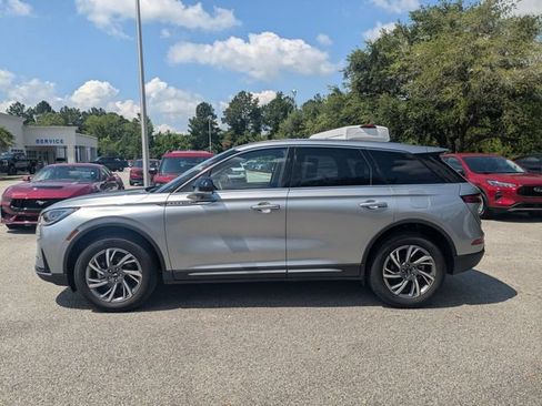 Used 2024 Lincoln Corsair AWD image 6